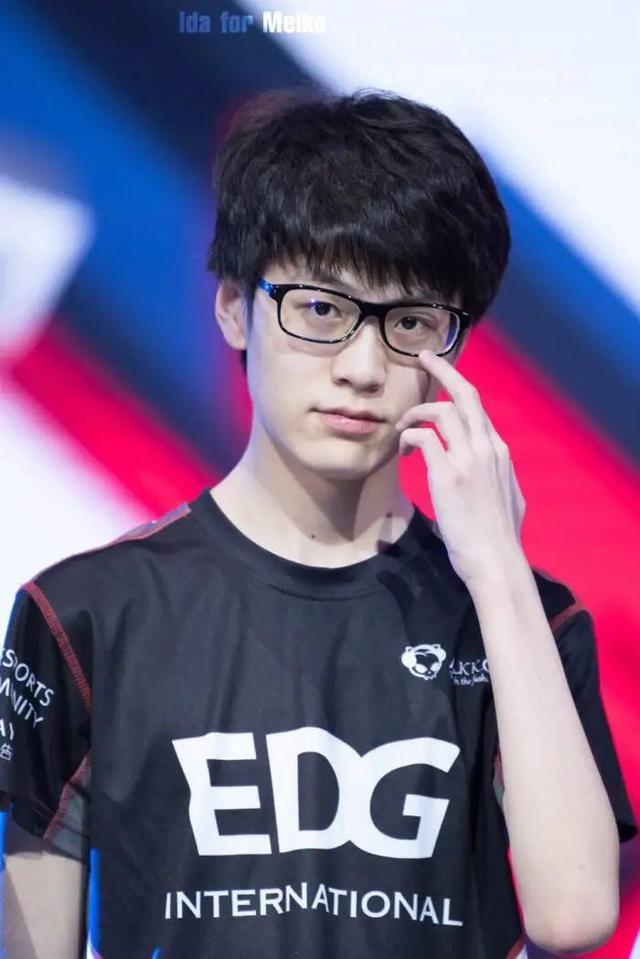 开云体育下载-Scout连续二十场比赛得分超过突破纪录风云突变克里夫兰骑士今晨止住颓势之后，拜仁慕尼黑加时末段调整名单的简单介绍